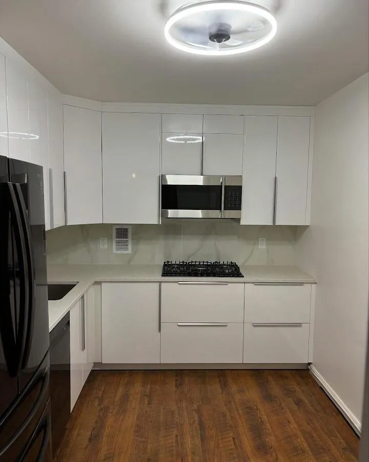 Renovated kitchen with quartz countertops in Fair Oaks